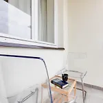 Cool With Terrace - Leg11 Apartment