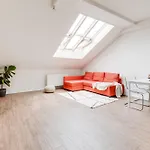 Apartment Cool With Terrace - Leg11
